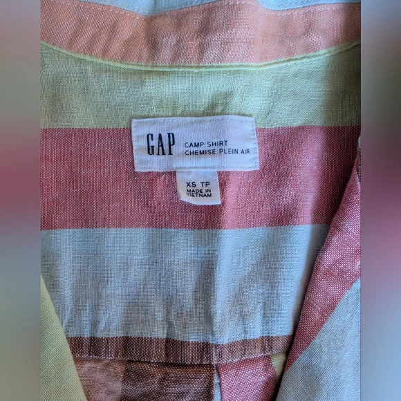 Gap Camp Shirt. Size Xsmall. - Picture 3 of 5